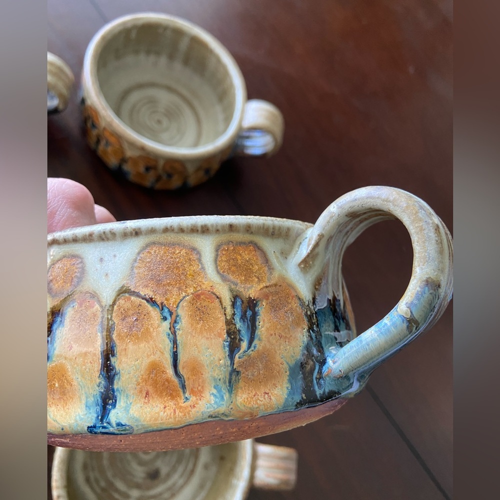 Set of 6 Studio Pottery large Handled Bowls or Shallow Large Mug Signed & Stamp - Picture 7 of 12